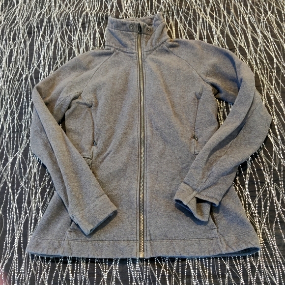 lululemon athletica Tops - Lululemon Athletica Grey Zip Up Sweater Size 6
